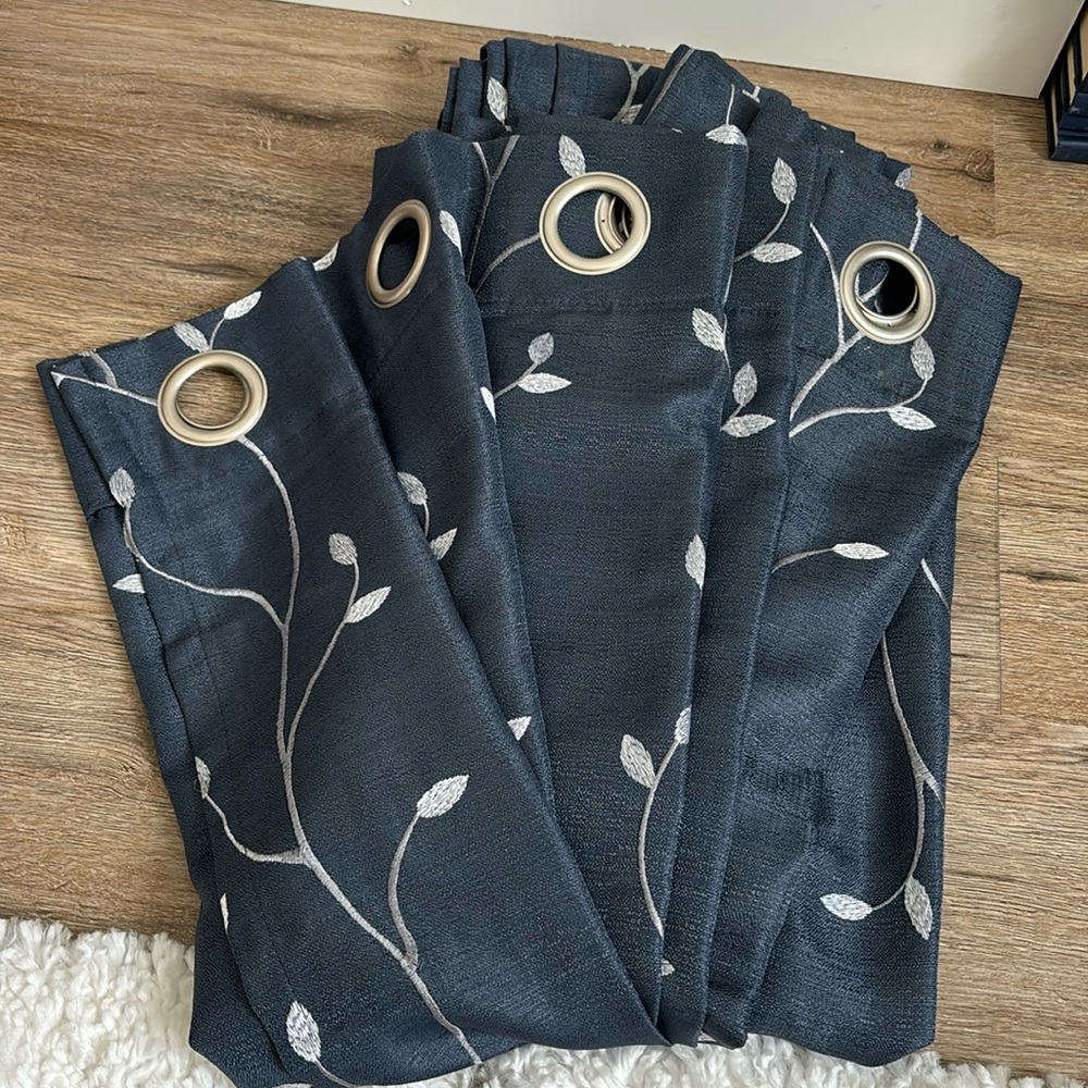 Curtain Set - Leaf Embroidered Pattern on Navy Blue
